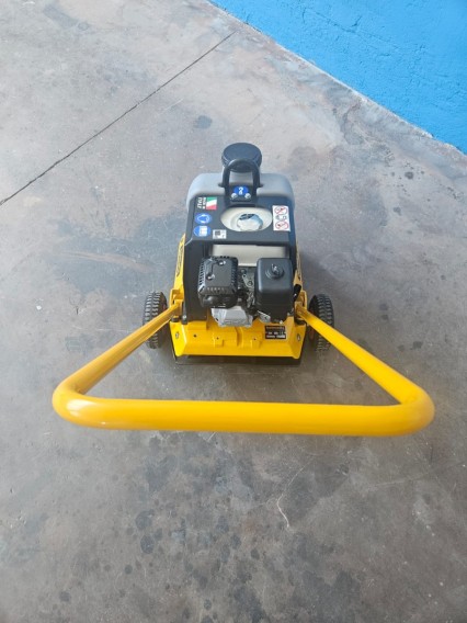 Piastra vibrante marcia avanti CB1450W